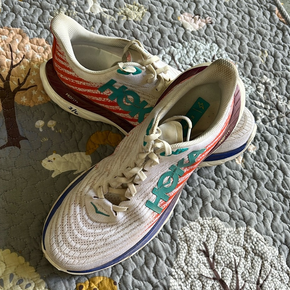 Hoka Mach 5